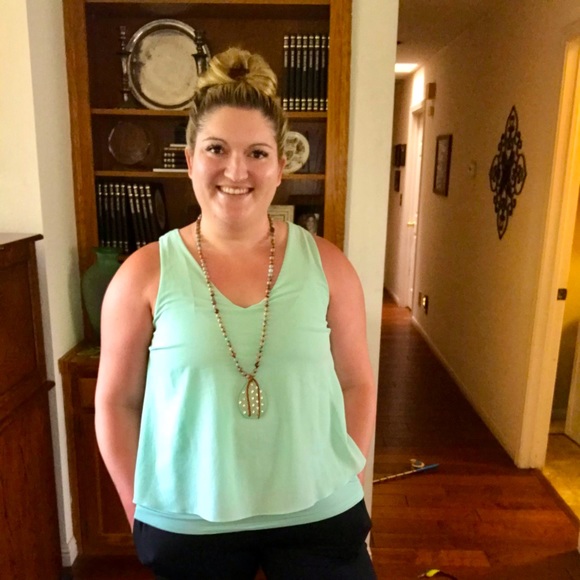 Meet your Posher, Lacee - Picture 1 of 1